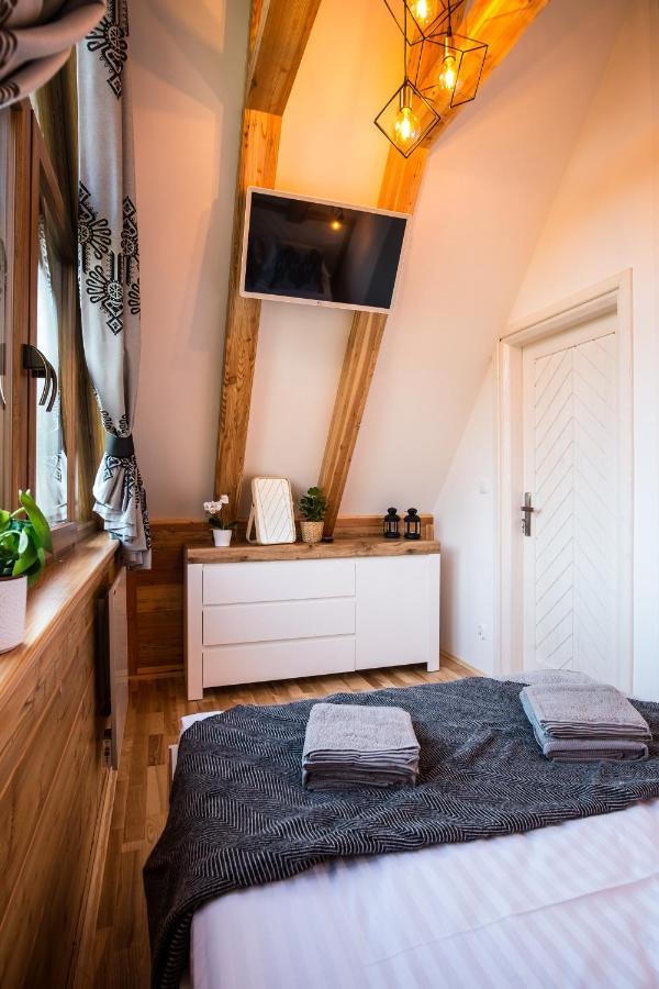 Domek & Apartament Na Ogrodzie 수헤 외부 사진