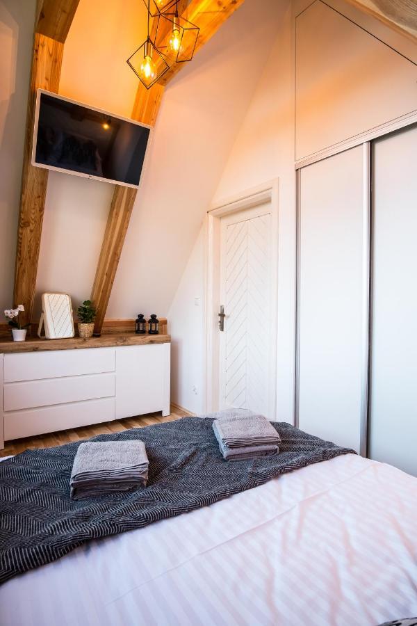 Domek & Apartament Na Ogrodzie 수헤 외부 사진